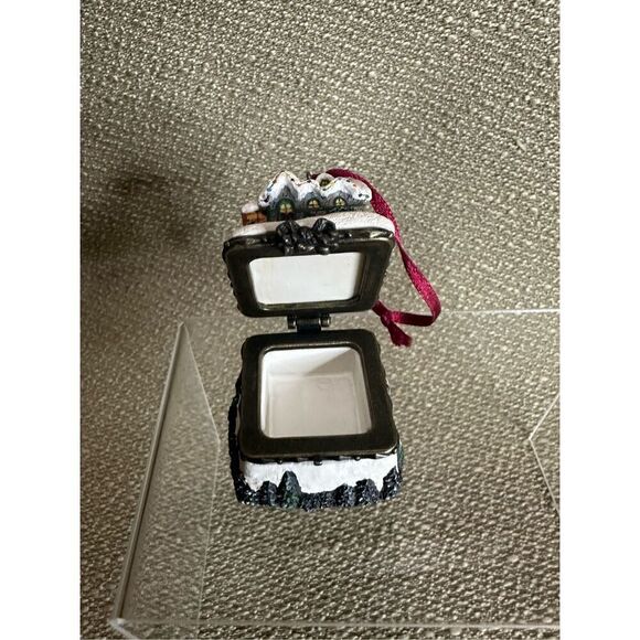 Vtg 90s Thomas Kinkade Ornament Ceramic Box Stonehearth Christmas Mini 1.5” - Picture 7 of 11